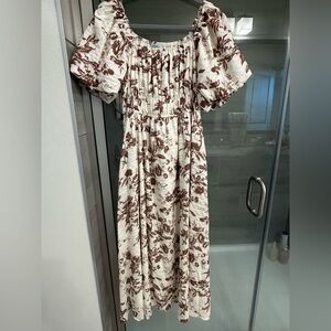 Floral Maxi Dress||Polagram